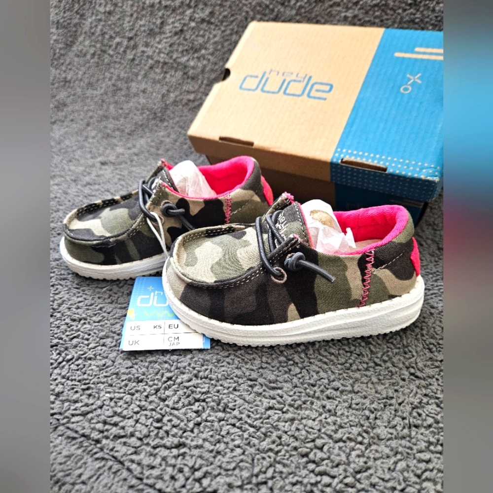 Hey Dude Funky Camo Wendy Toddler Sz 5